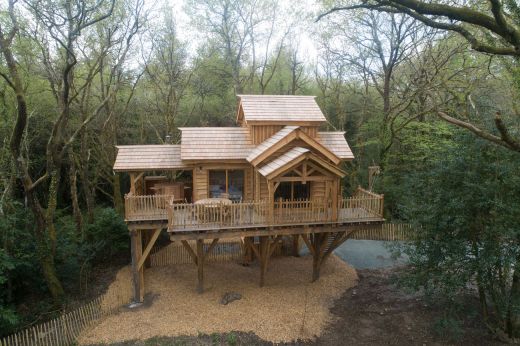 Cabane perchée «Nessie» en Bretagne avec spa