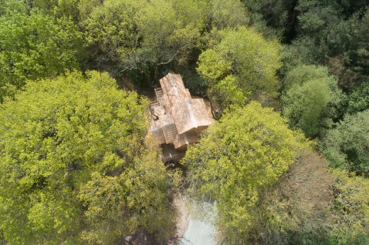 Cabane perchée «Nessie» en Bretagne avec spa